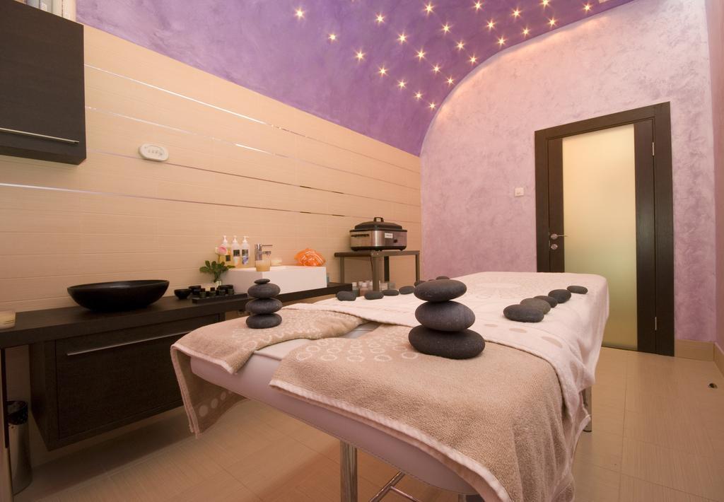 Garni Hotel Aleksandar 诺威萨 外观 照片